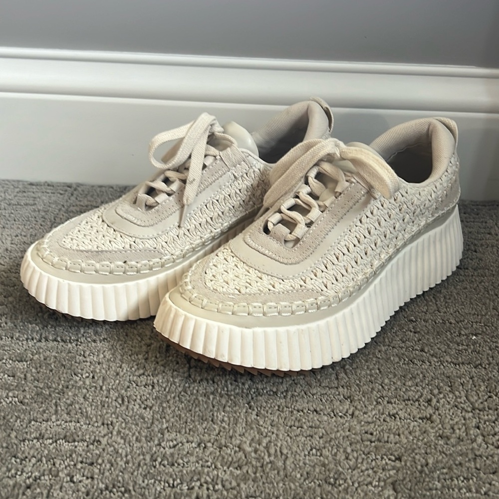 Dolce Vita Dolen Sandstone Knit Shoes.  Size 6.5 M (women’s)